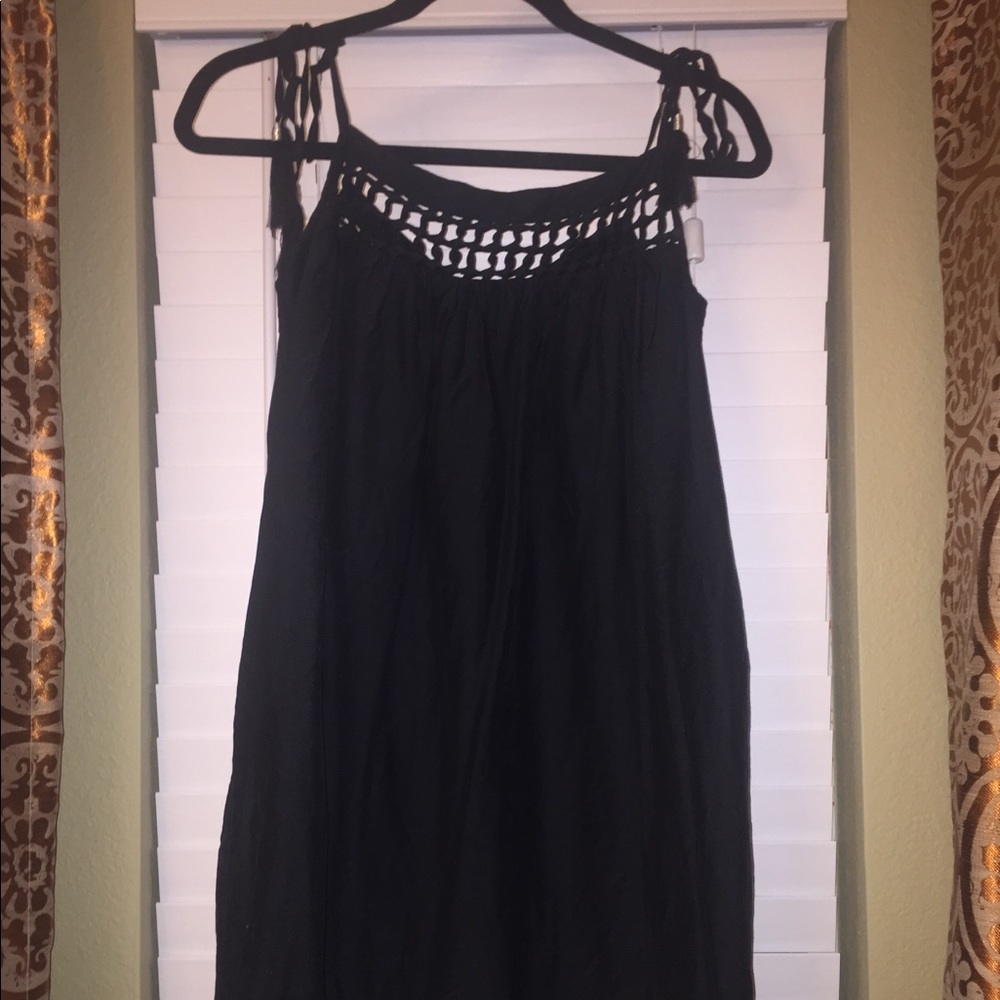Black woven dress